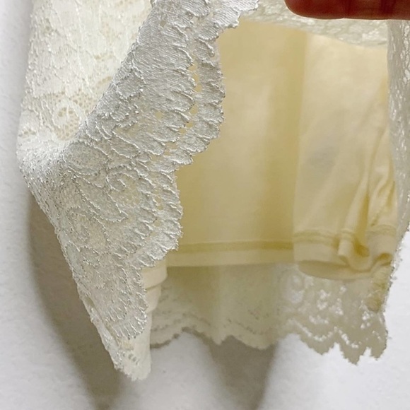 Urban Outfitters Cream Lace Mini Dress - Picture 4 of 6